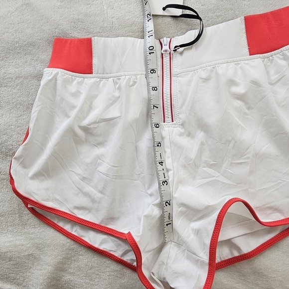 NWT IVL Collective Hydralux Shorts Size 6 White Pink Athletic Running Shorts - Picture 11 of 14